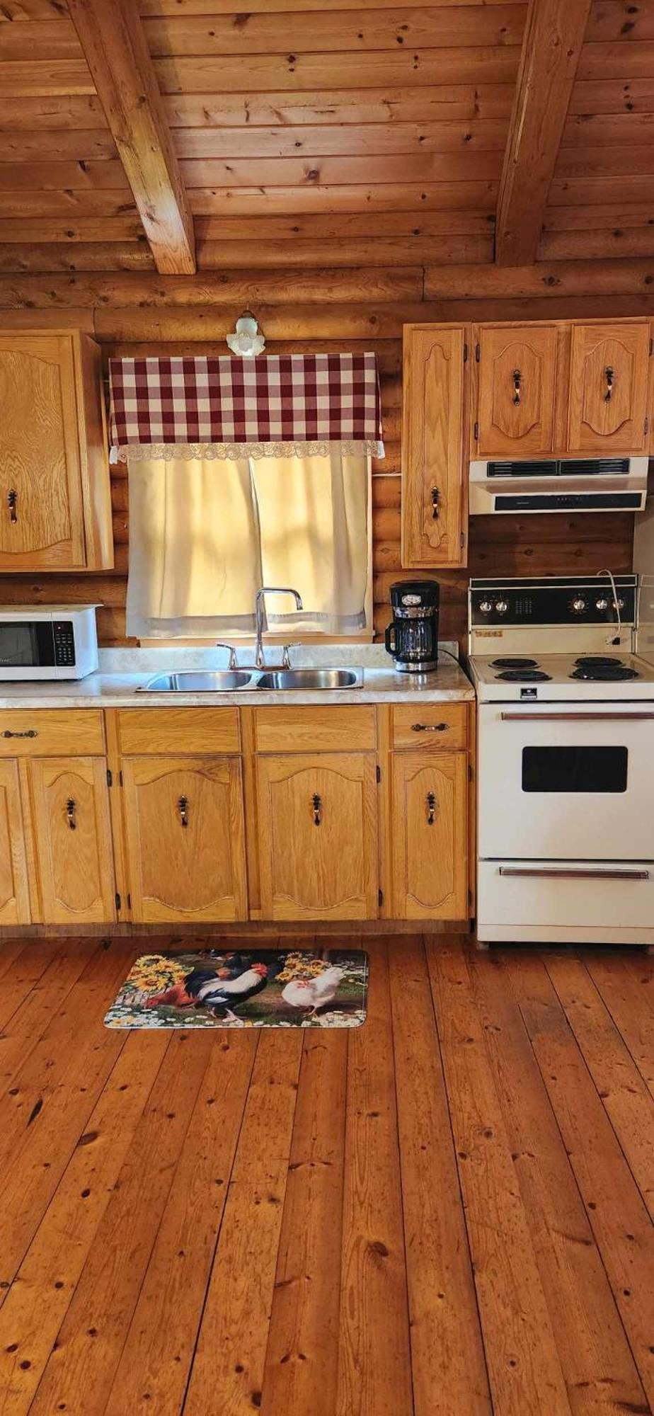 Cajun Cedar Log Cottages Margaree Forks Esterno foto