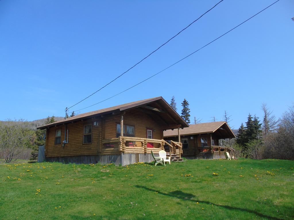 Cajun Cedar Log Cottages Margaree Forks Esterno foto