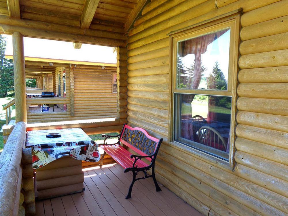 Cajun Cedar Log Cottages Margaree Forks Esterno foto